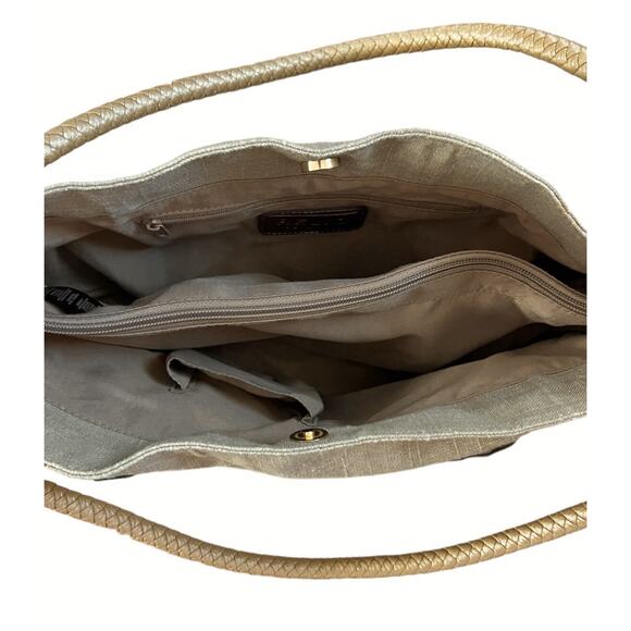 Relic Purse Beige Canvas Tea Rose Appliqué Double Shoulder Strap Hobo Handbag - Picture 7 of 14